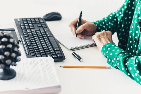 Tips for Writing Title Tags & Meta Descriptions for Online Education Portals in India